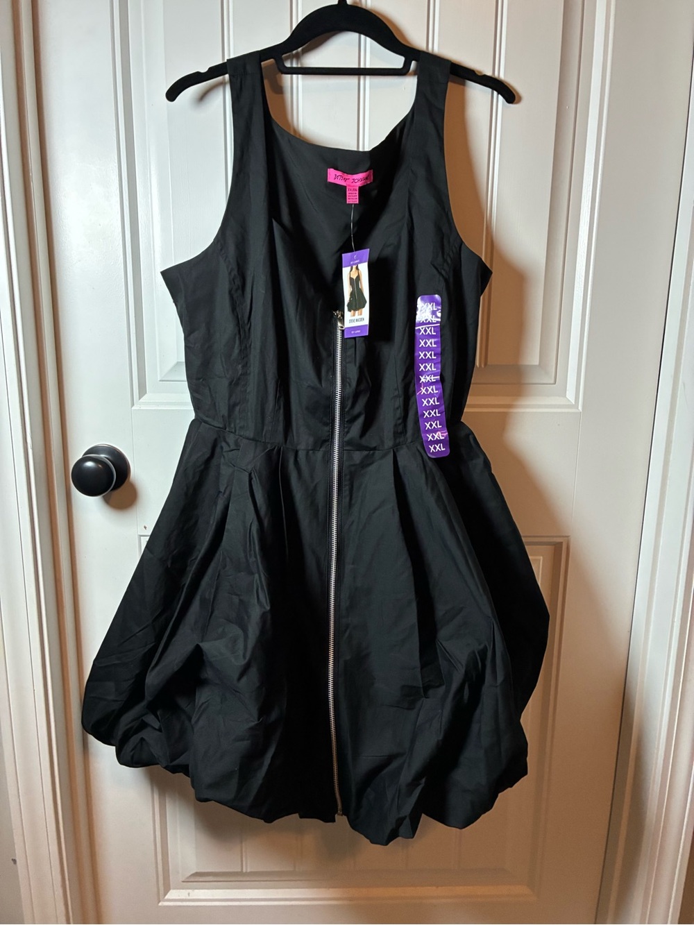 Steve Madden Black Sleeveless Bubble-Hem Mini Dress with Front Zip